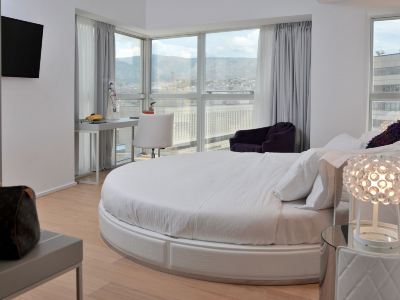 Athenaeum Grand Hotel