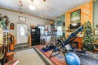 Unique & Artistic Retreat Near Rehoboth Beach! - Apartments