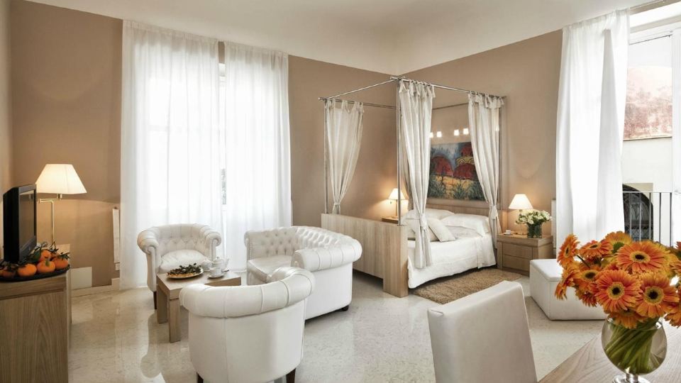 Palazzo Brunaccini Boutique Hotel