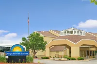 Days Inn & Suites by Wyndham St. Louis/Westport Plaza Hotels near Pearson Vue Testing