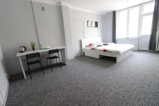 Fantastic-Inn Warszawa - Kopernika Отели рядом с достопримечательностью «Tissot Service»