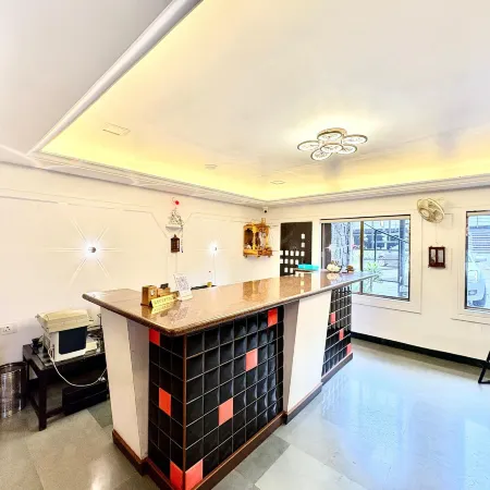 Honey Bee - A Boutique Resort