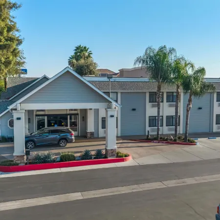 Best Western Town  Country Lodge