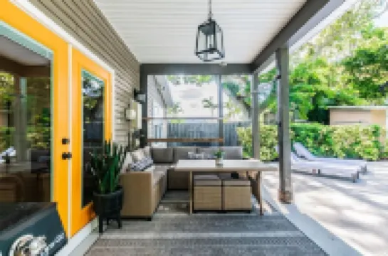 Home w/Heated Pool 10 Mins to Clearwater Beach!