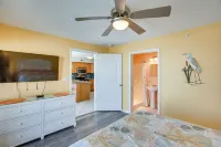 North Wildwood Condo - Beach Across Street! - spa