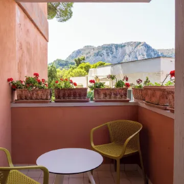 Capri Koral Guest House