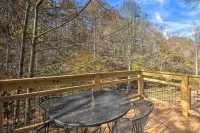 Creekside Craftsman Retreat in North GA Mountains! - parking