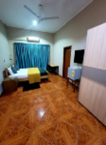 Ghouse Ideal for Friendsfamily and Corporate