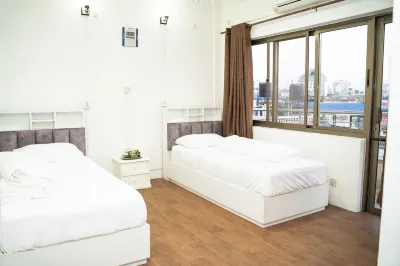 Aarya健康與旅舍 酒店