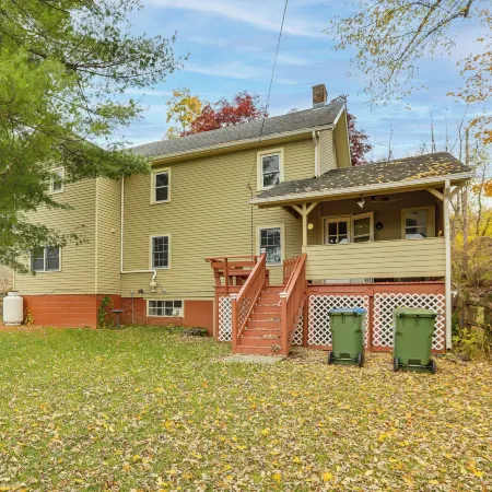 Updated Getaway w/ Sauna & Yard in Bloomsbury!
