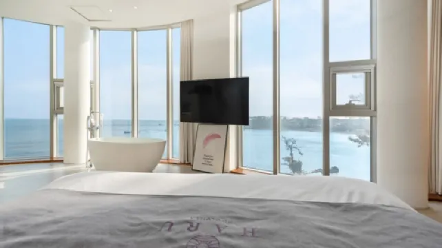 Pohang Haru Poolvilla