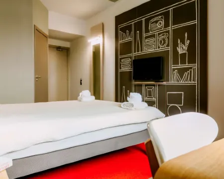 イビス ソフィア エアポート ソフィアのホテル