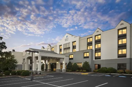 Hyatt Select Richmond/Chester