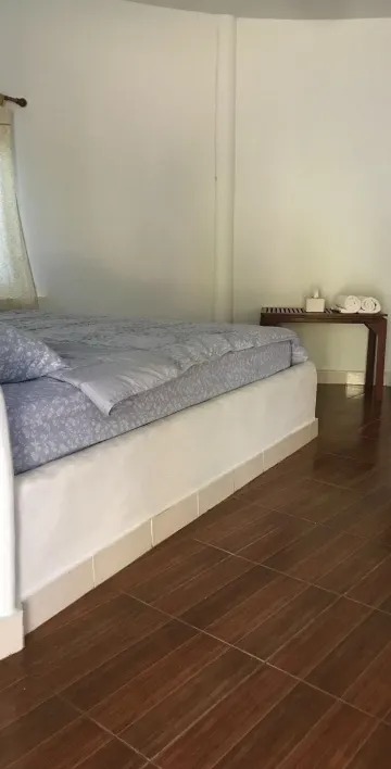 เบสิกเคบิน, เตียงคิงไซส์ 1 เตียง