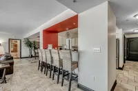 North Beach Resort & Villas - bar
