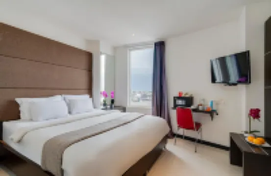 The One Hotel Makassar Hotels in Bezirk Makassar