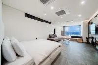 Sokcho W Spa Poolvilla