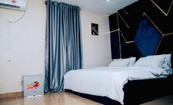 TOVIA HOTEL AND SUITES