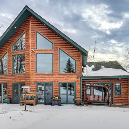 Big Pine Lake Home w/ Dock & Game Room in Aitkin