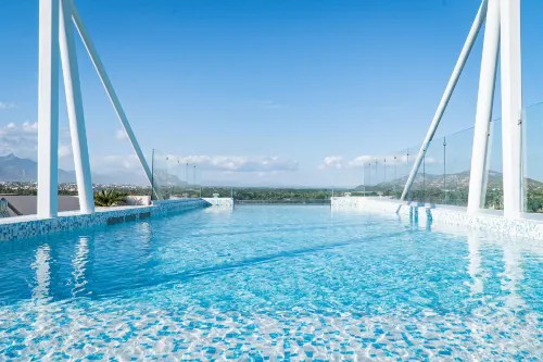 Flamboyan Hotel & Residences - con vistas a la montaña
