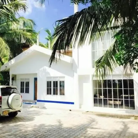 The Beach House Nilaveli