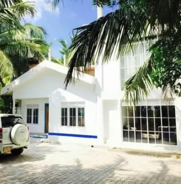 The Beach House  Nilaveli Hotels in 