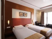 JM Four Hotel Các khách sạn gần Đường Laxmi
