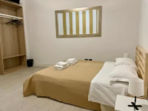 波莉西亞公寓酒店