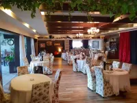 Hotel Opera Jaz Hotels in Prijevor