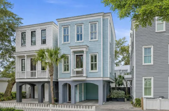 Charming Character Home with Modern Comforts - Delightful Coastal Retreat