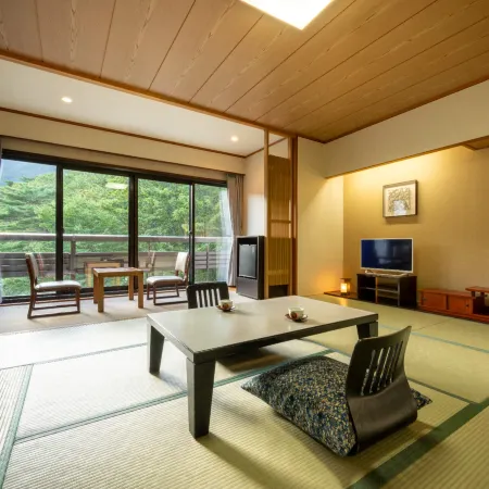 Takayu Onsen Kagetsu Highland Hotel