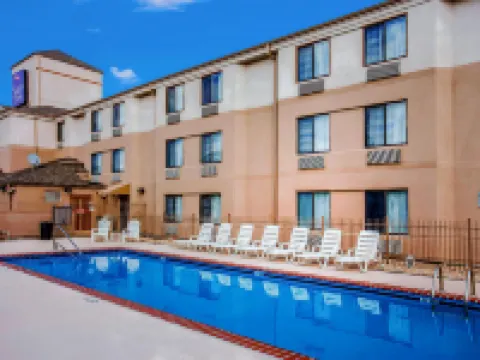 堪薩斯城國際機場品質酒店 梅酒店