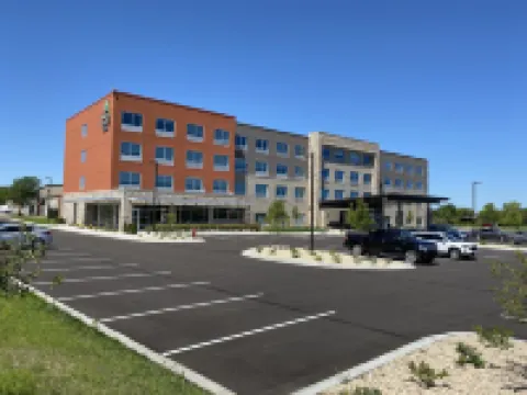 Holiday Inn Express & Suites MADISON WEST - MIDDLETON by IHG Hotels in Middleton