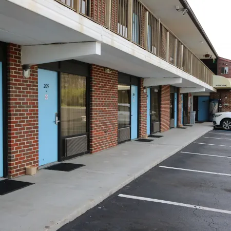 Elkton Lodge - Newark - Elkton University Gateway