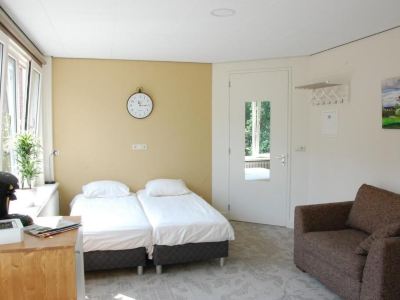 Central-Day Inn