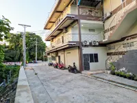 SAND B Hotel Hotels near Thong Sala