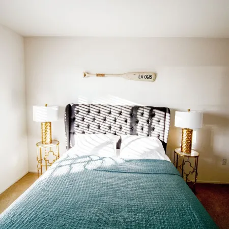 Waterfront w/ Heated Pool & FREE PKG