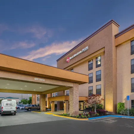 Best Western Plus Fresno Airport Hotel