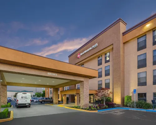 Best Western Plus Fresno Airport Hotel Hotels in Fresno