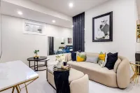 Cozy Luxury Suite with Private Movie Theatre - Bungalows