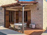 Villa Phaedra Hotels in Prines