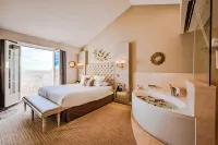 Grand Hotel Des Sablettes Plage, Curio Collection By Hilton - balcony