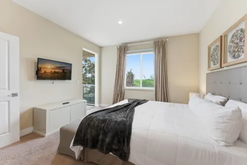 Magic Village 4br, Spacious and Stylish