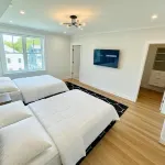 Modern 4BR 2.5BA Duplex For NYC - Homestays