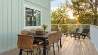 Stunning Escape Hot Tub, Panoramic View, Prime Location Hilltop by Avantstay - Country Houses