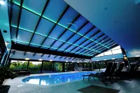 Maiden Water Resort - piscina