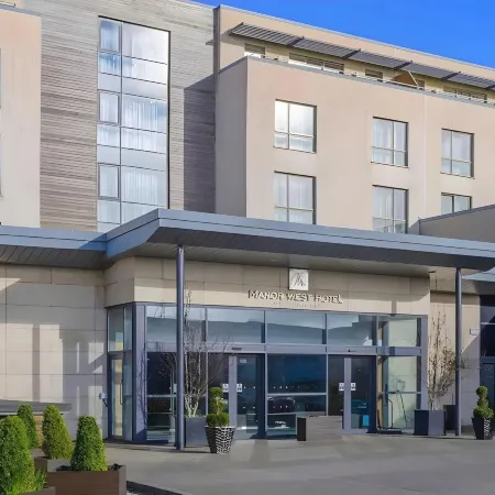 Manor West Hotel & Leisure Club