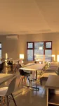 Raintree Hotel - 2-Star