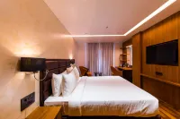 Grand Dhillon Hotel