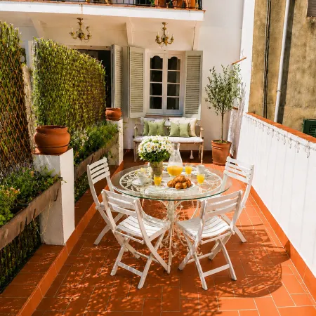 Apart in the Center with Terrace